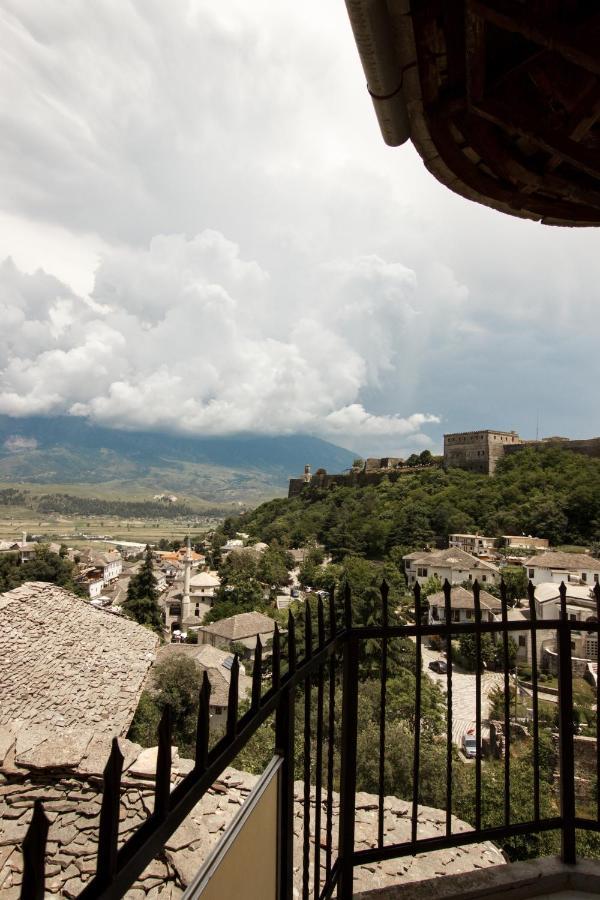 Emblematic House Apartment 2 Gjirokastër Екстериор снимка