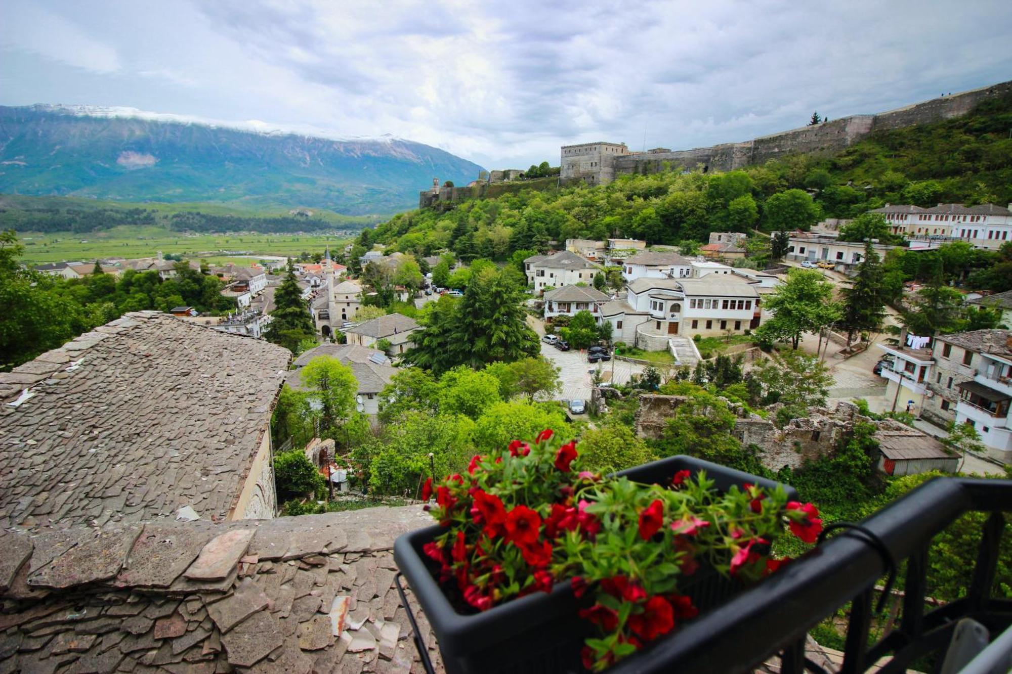Emblematic House Apartment 2 Gjirokastër Екстериор снимка