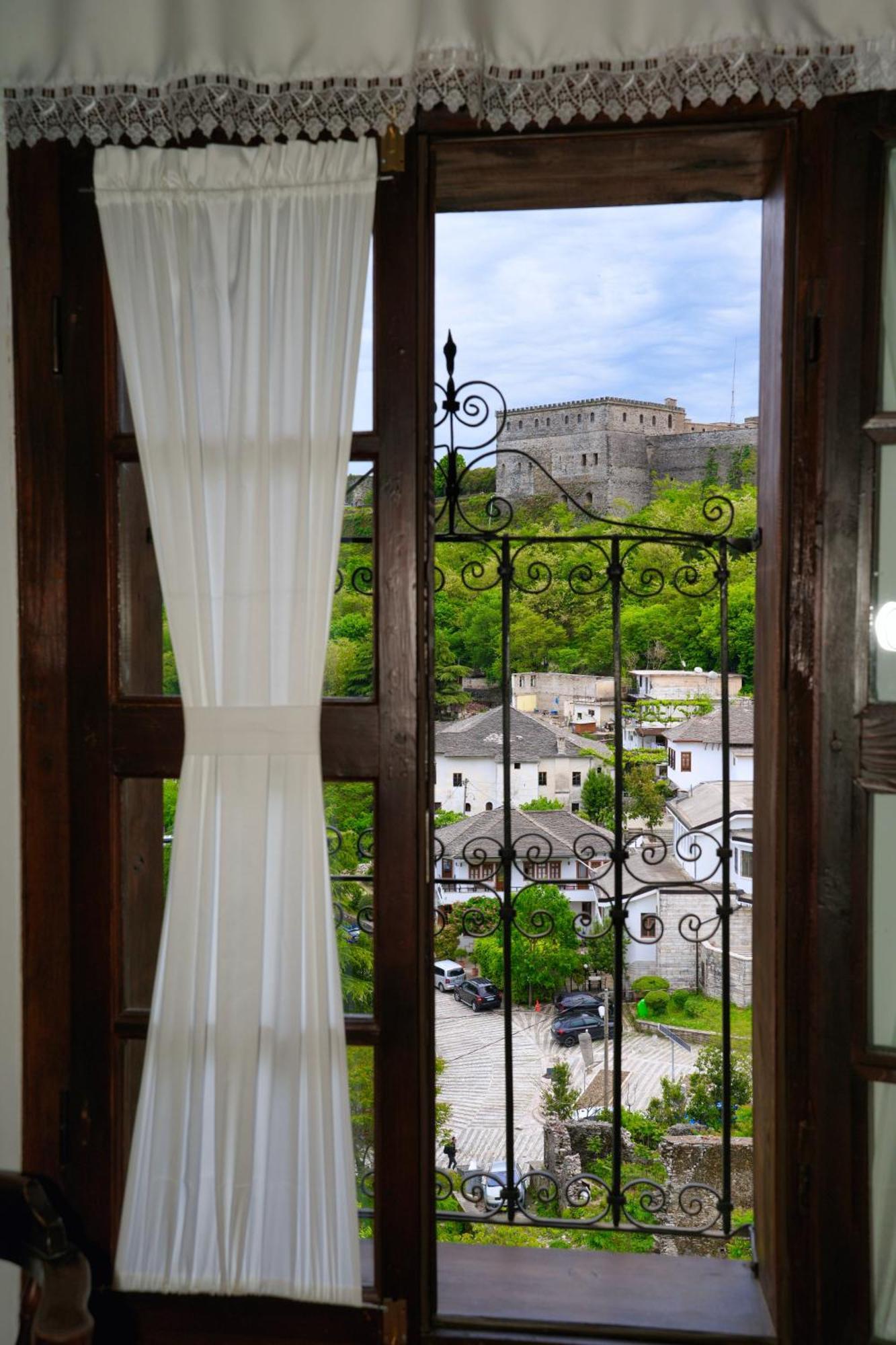 Emblematic House Apartment 2 Gjirokastër Екстериор снимка